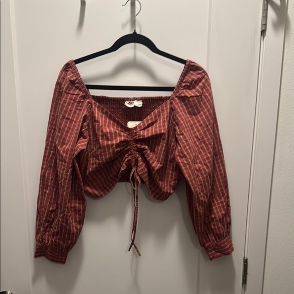 🆕 Levi’s Striped Red Women's Cinched Crop Top. L. NWT💥